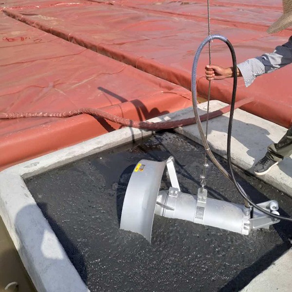 萬頭母豬基地廢水處理-攪拌機現場